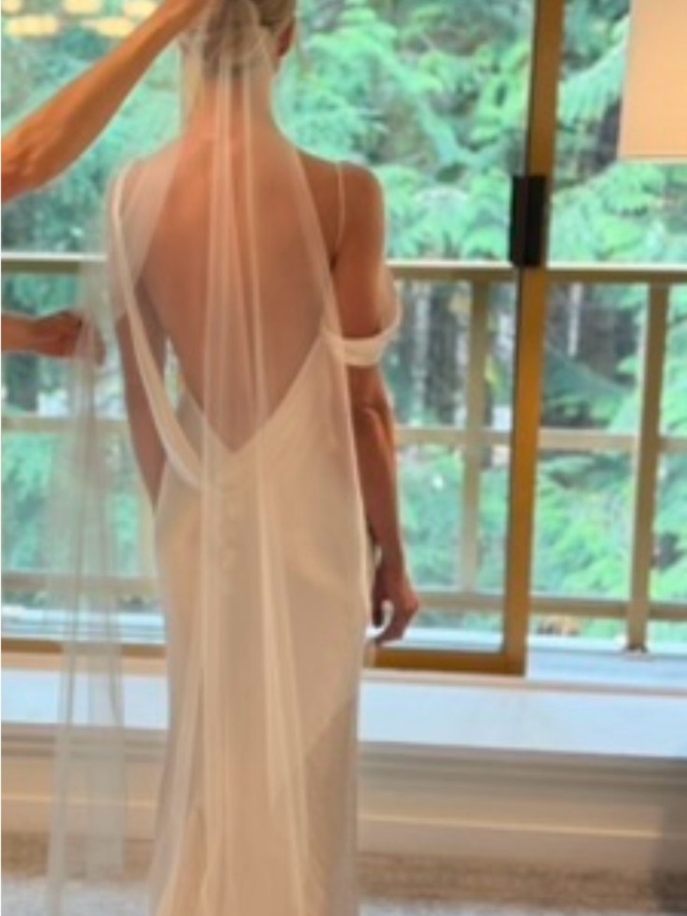 NEWHITE NALU WEDDING GOWN